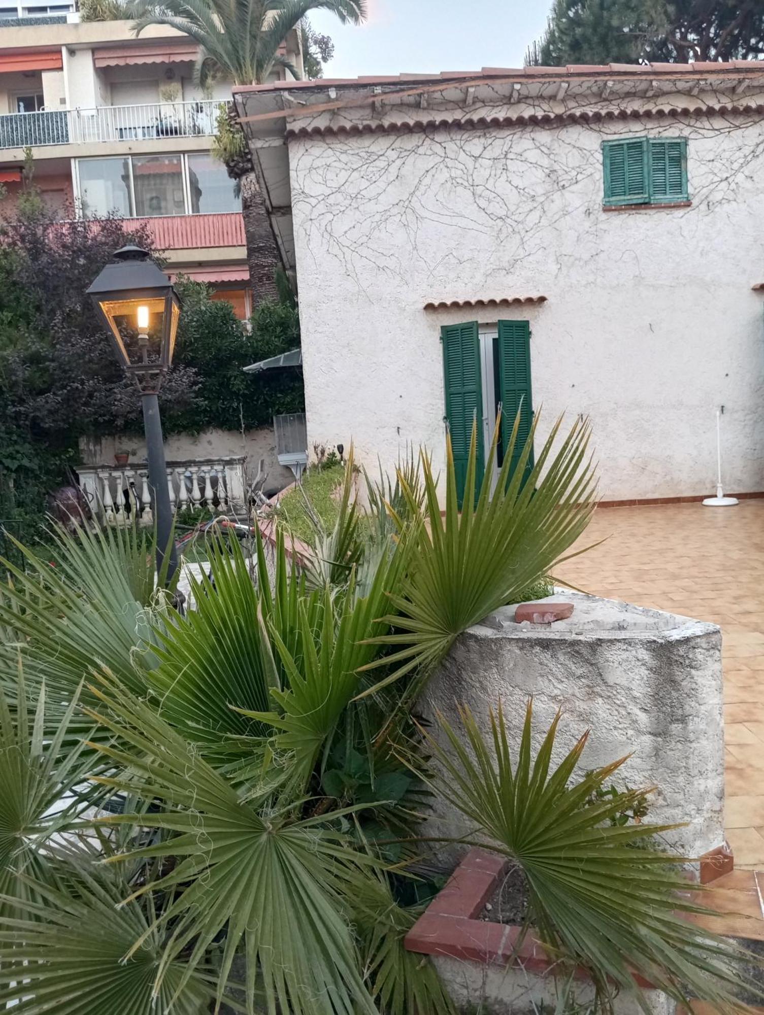 Studio De 14M2 Dans Une Maison Cagnes-sur-Mer Zewnętrze zdjęcie